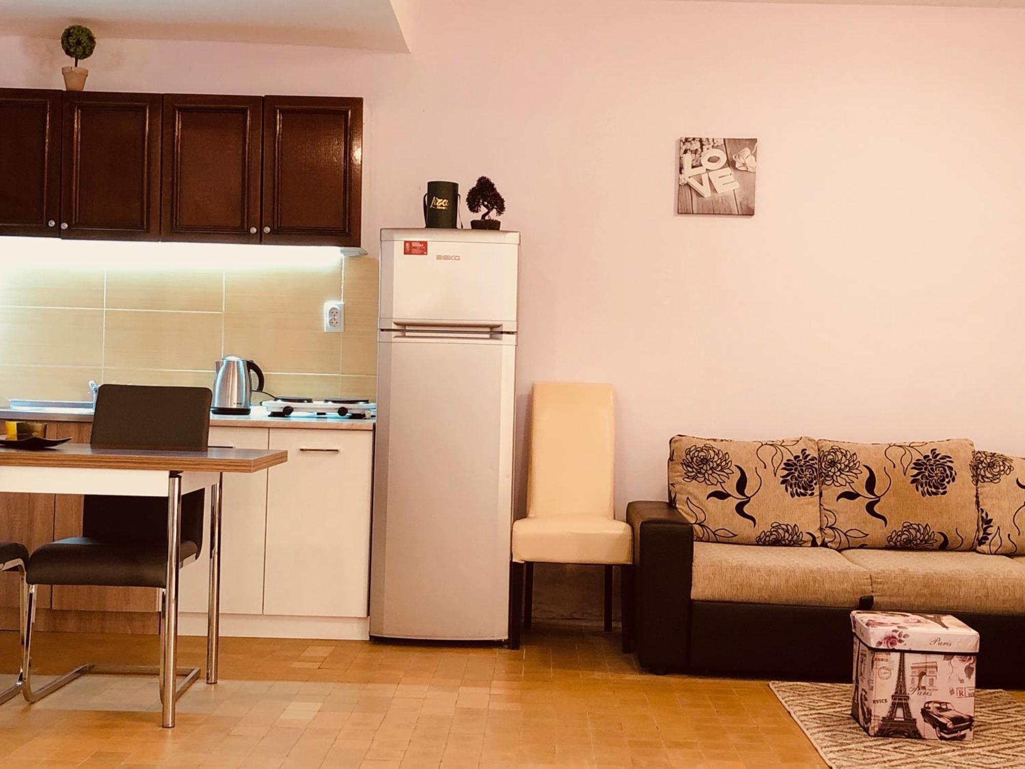 Apartments Aleksandar Petrovac Pokoj fotografie